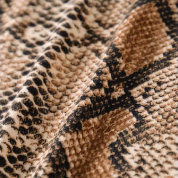 Snake print bodysuit - Picture 9 of 13